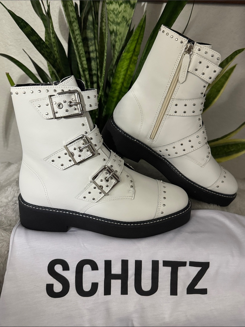 Schultz Caligas White Leather Studded Buckle Combat Boots-New! Women's Size 8.5
